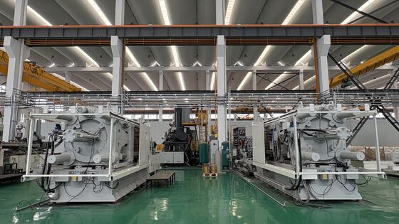 Un buen precio. Máquina de fundición a presión de aleación de magnesio EMT MG-800 8000kN para piezas automotrices en línea