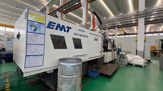 Good price 150 Mm Ejector Stroke Magnesium Alloy Die Casting Machine with 5000 KN Clamping Force and 380V/50Hz Power Supply online