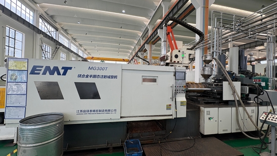 Good price PLC Control System Magnesium Alloy Die Casting Machine with 380V/50Hz Power and 550 KW Total Electric Capacity for Customized Production online